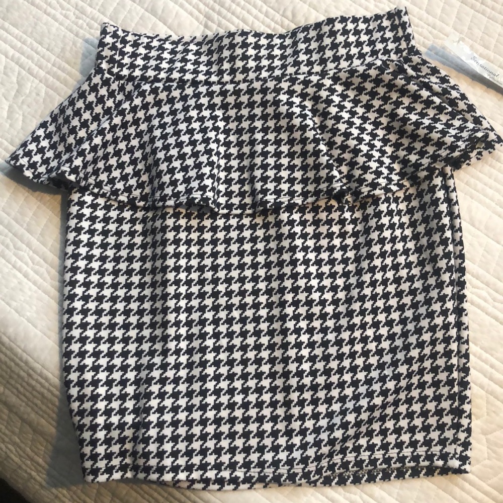 Houndstooth Peplum Skirt